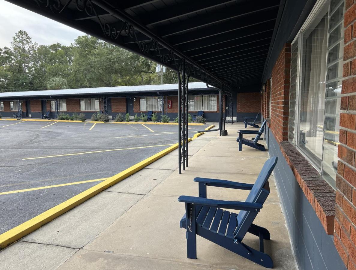 Bluegem Motel ハイ・スプリングス エクステリア 写真