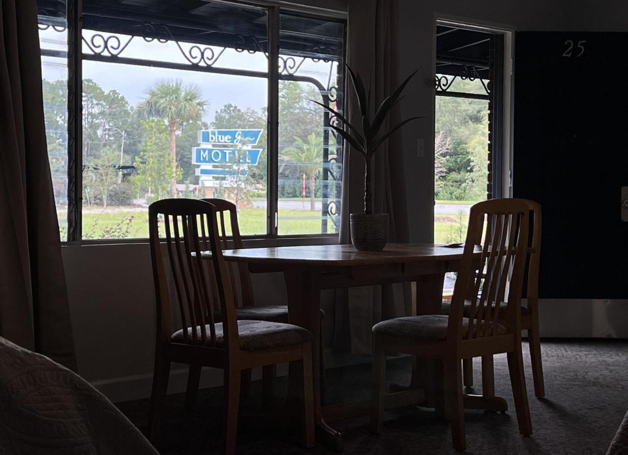 Bluegem Motel ハイ・スプリングス エクステリア 写真
