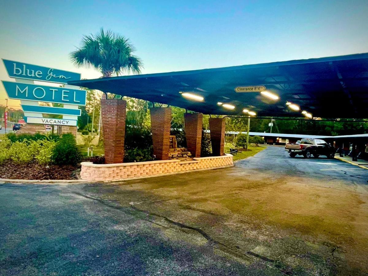 Bluegem Motel ハイ・スプリングス エクステリア 写真